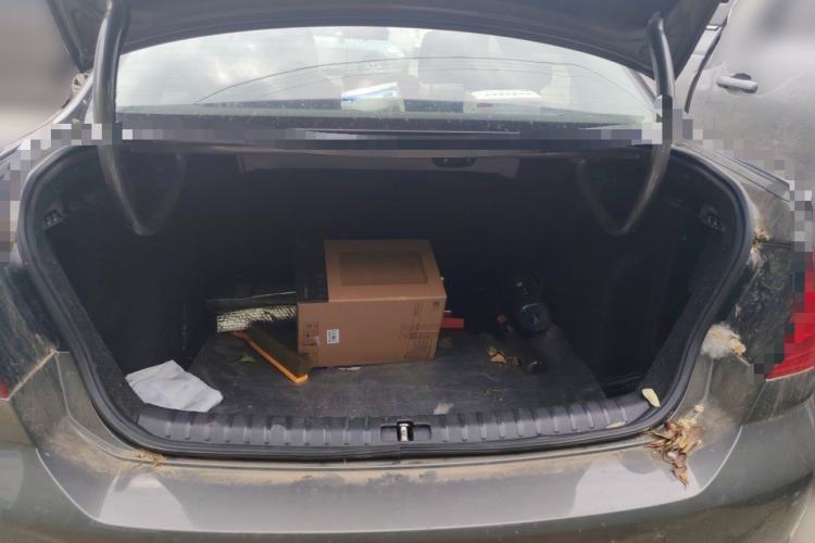 Used Volkswagen Bora 2014 1.6L Automatic Fashion Model Trunk
