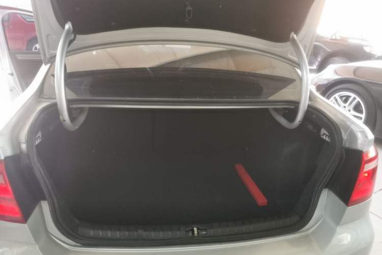 Used Volkswagen Bora 2014 1.4TSI Automatic Comfort Model Trunk