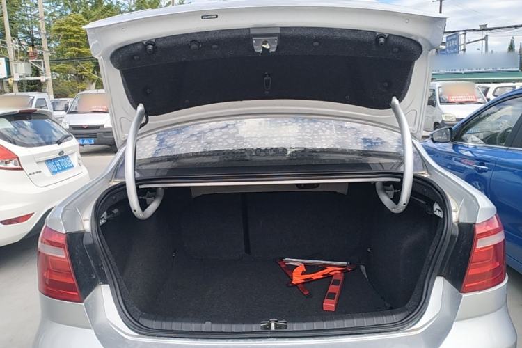 Used Volkswagen Bora 2014 1.6L Manual Comfort Model Trunk