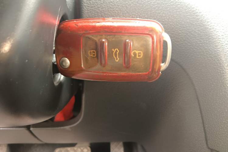 Used Volkswagen Bora 2014 1.6L Automatic Comfort Model Vehicle Key