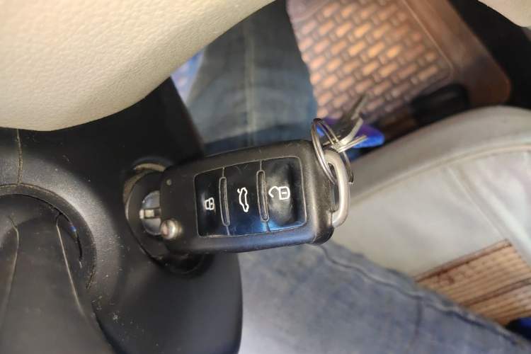 Used Volkswagen Bora 2014 1.6L Automatic Comfort Model Vehicle Key
