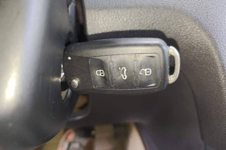 Used Volkswagen Bora 2014 1.6L Automatic Comfort Model Vehicle Key