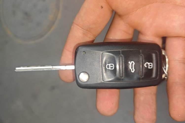 Used Volkswagen Bora 2014 1.6L Automatic Comfort Model Vehicle Key
