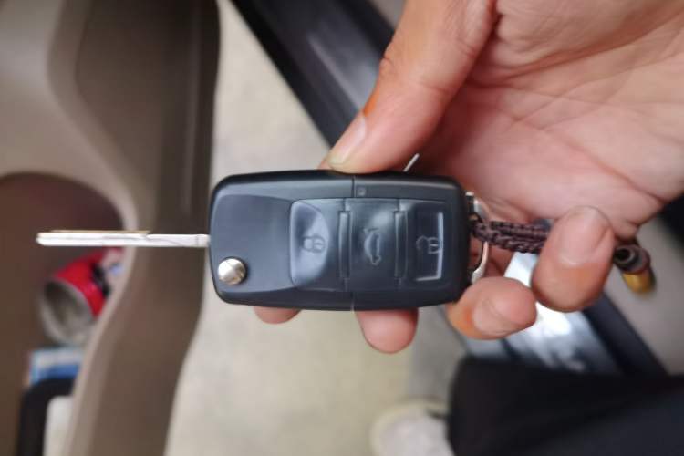 Used Volkswagen Bora 2014 1.6L Automatic Comfort Model Vehicle Key