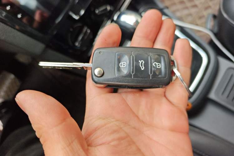 Used Volkswagen Bora 2014 1.6L Automatic Comfort Model Vehicle Key