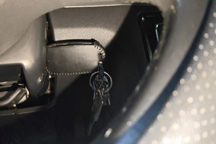 Used Volkswagen Bora 2014 1.6L Automatic Comfort Model Vehicle Key