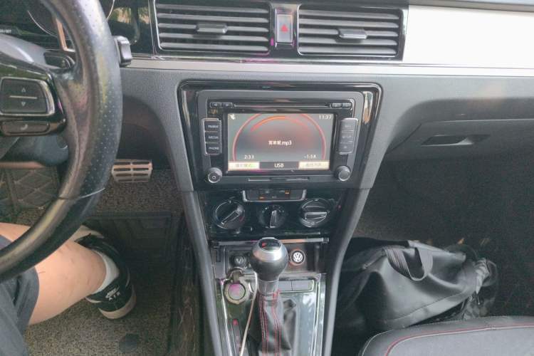 Used Volkswagen Bora 2014 1.4TSI Automatic Sportline Audio And AC Panel