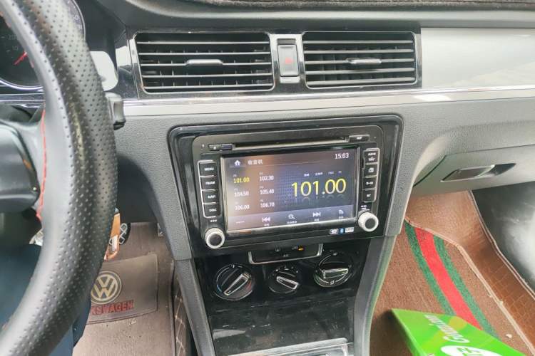 Used Volkswagen Bora 2014 1.6L Manual Comfort Model Audio And AC Panel