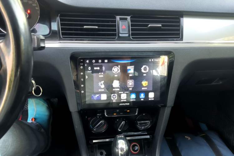 Used Volkswagen Bora 2014 1.4TSI Automatic Comfort Model Audio And AC Panel