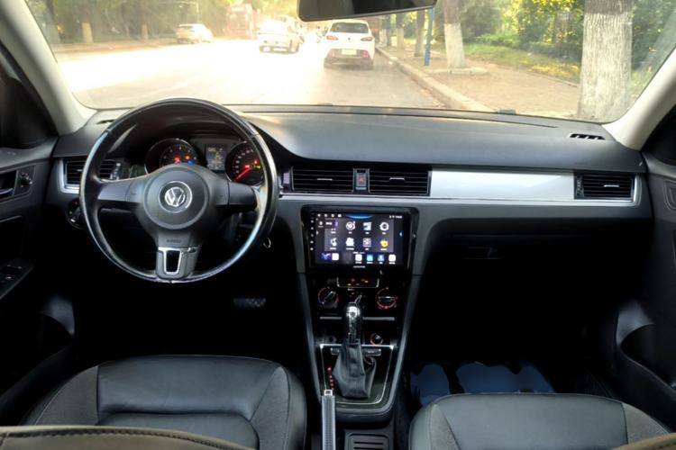 Used Volkswagen Bora 2014 1.4TSI Automatic Comfort Model Center Console