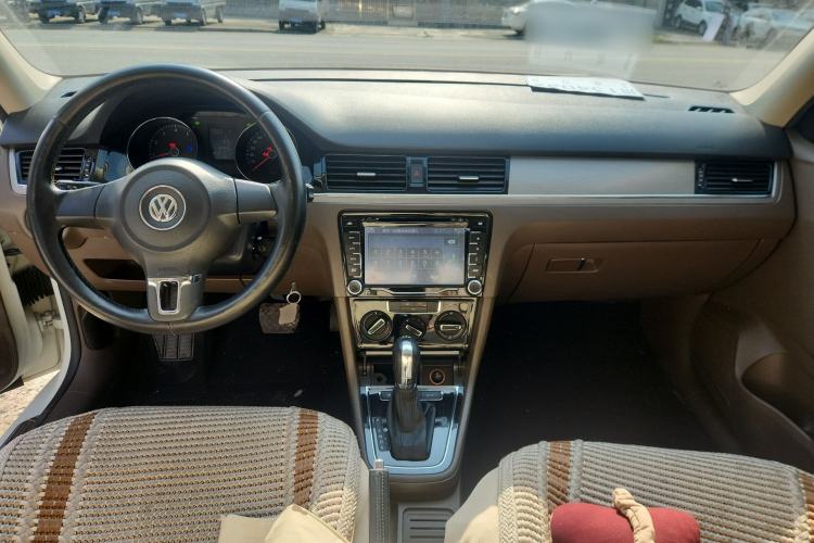 Used Volkswagen Bora 2014 1.4TSI Automatic Comfort Model Center Console