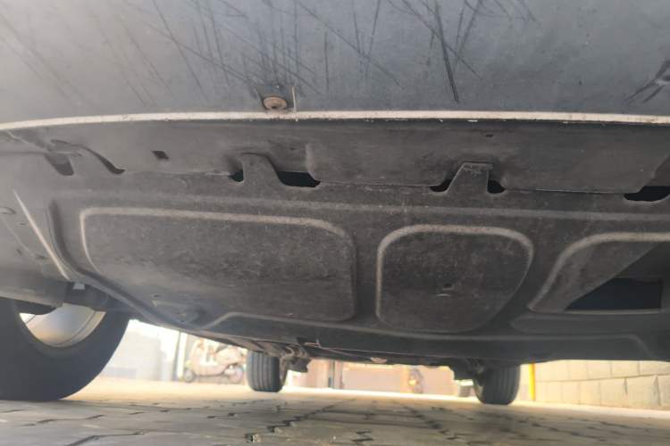 Used Volkswagen Bora 2014 1.6L Automatic Comfort Model Chassis Front