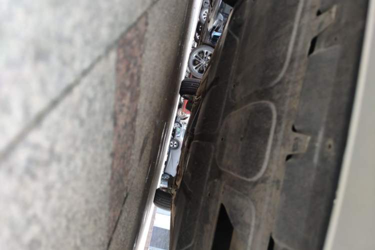 Used Volkswagen Bora 2014 1.6L Automatic Comfort Model Chassis Front