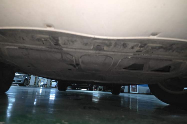 Used Volkswagen Bora 2014 1.6L Automatic Fashion Model Chassis Front