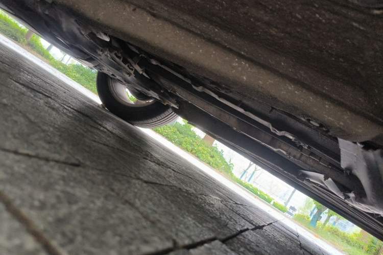 Used Volkswagen Bora 2014 1.6L Automatic Comfort Model Chassis Front Left