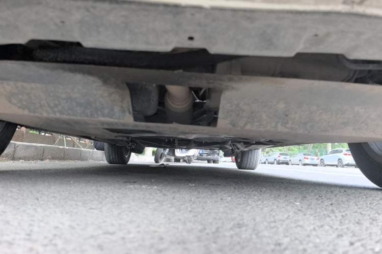 Used Volkswagen Bora 2014 1.6L Manual Comfort Model Chassis Front
