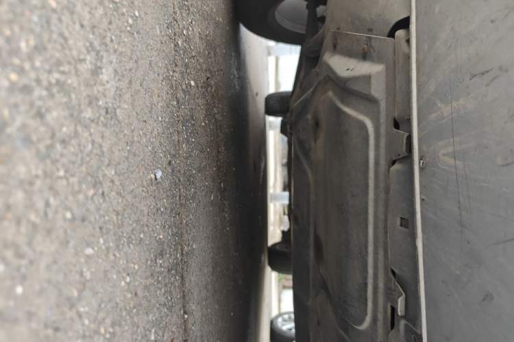 Used Volkswagen Bora 2014 1.6L Manual Comfort Model Chassis Front Right