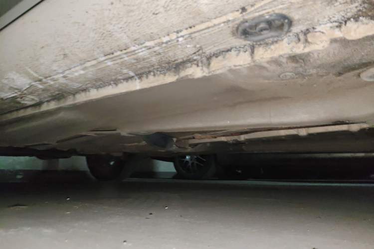 Used Volkswagen Bora 2014 1.6L Manual Fashion Edition Chassis Front Right