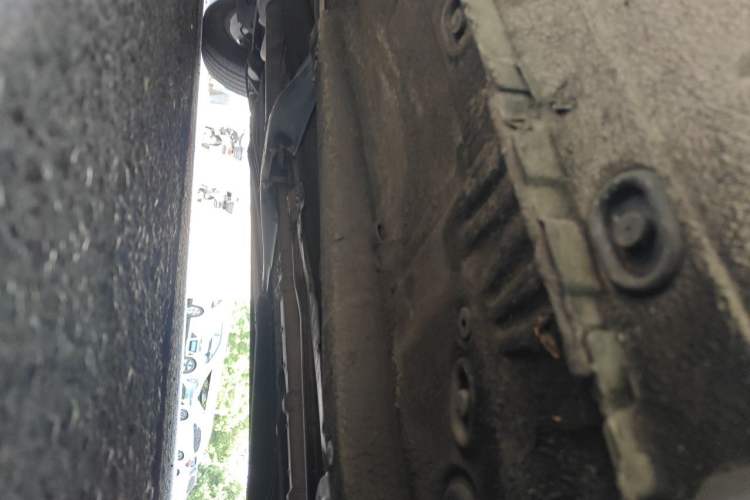 Used Volkswagen Bora 2014 1.6L Automatic Fashion Model Chassis Front Right