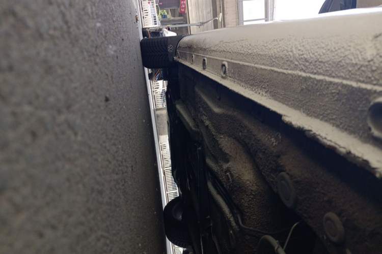 Used Volkswagen Bora 2014 1.6L Manual Comfort Model Chassis Rear Left