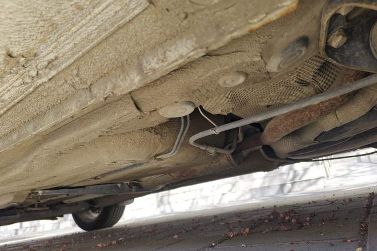 Used Volkswagen Bora 2014 1.6L Manual Comfort Model Chassis Rear Left