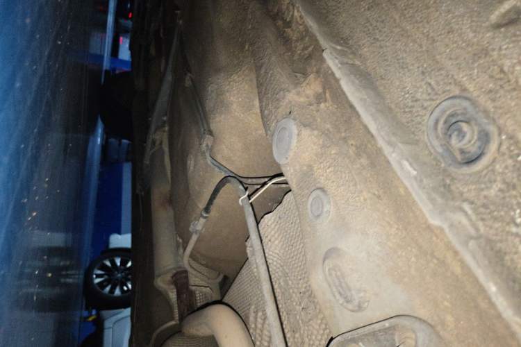 Used Volkswagen Bora 2014 1.6L Automatic Comfort Model Chassis Rear Left