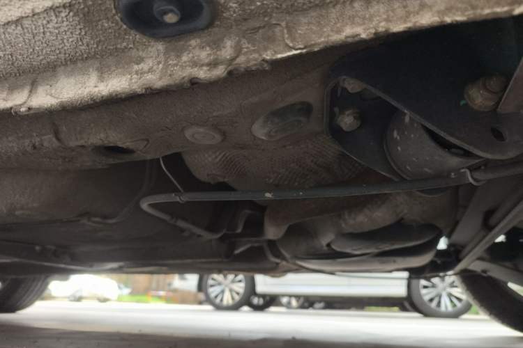 Used Volkswagen Bora 2014 1.6L Manual Comfort Model Chassis Rear Left