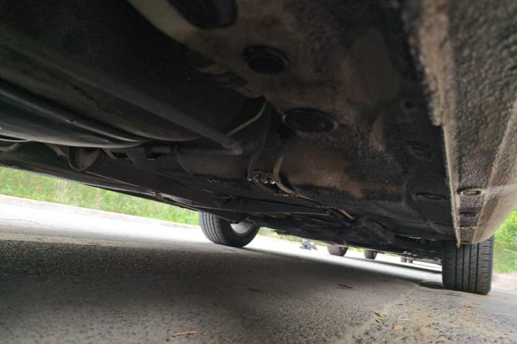 Used Volkswagen Bora 2014 1.6L Automatic Comfort Model Chassis Rear Right