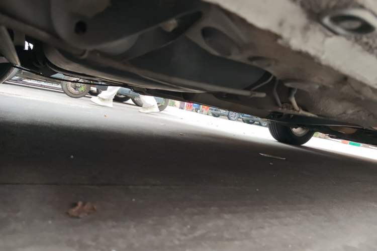 Used Volkswagen Bora 2014 1.6L Automatic Fashion Model Chassis Rear Right