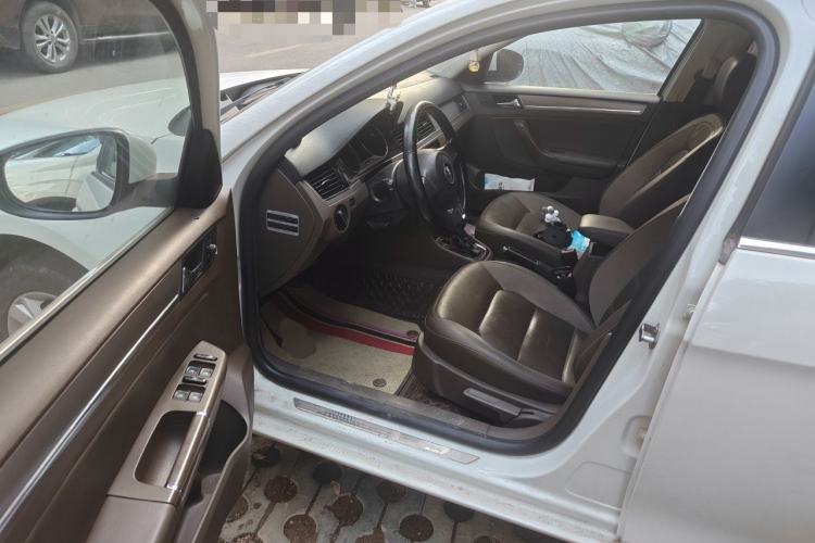 Used Volkswagen Bora 2014 1.6L Automatic Comfort Model Driver Seat