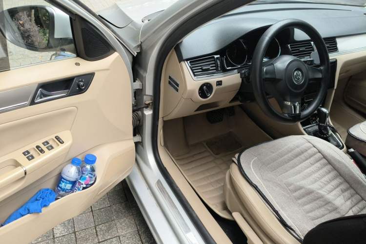 Used Volkswagen Bora 2014 1.6L Automatic Comfort Model Driver Seat