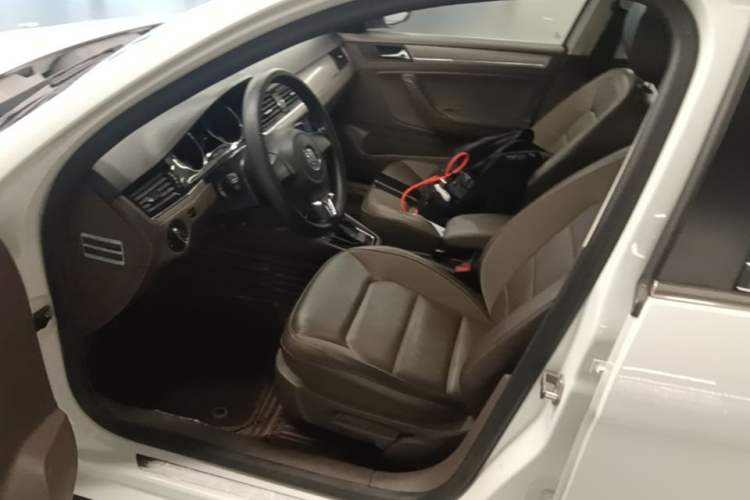 Used Volkswagen Bora 2014 1.6L Automatic Comfort Model Driver Seat