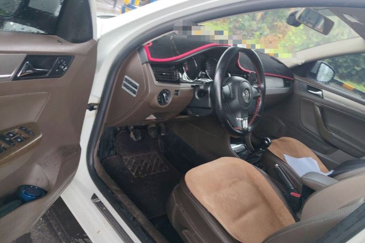 Used Volkswagen Bora 2014 1.6L Manual Comfort Model Driver Seat