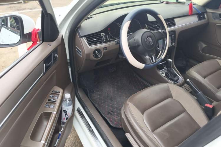 Used Volkswagen Bora 2014 1.6L Automatic Comfort Model Driver Seat