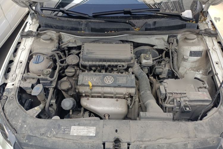 Used Volkswagen Bora 2014 1.6L Manual Comfort Model Engine Bay