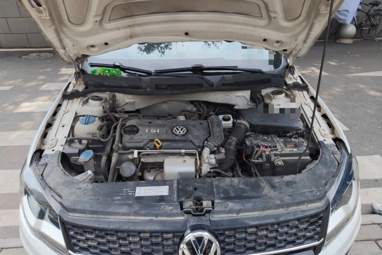 Used Volkswagen Bora 2014 1.4TSI Manual Sportline Engine Bay