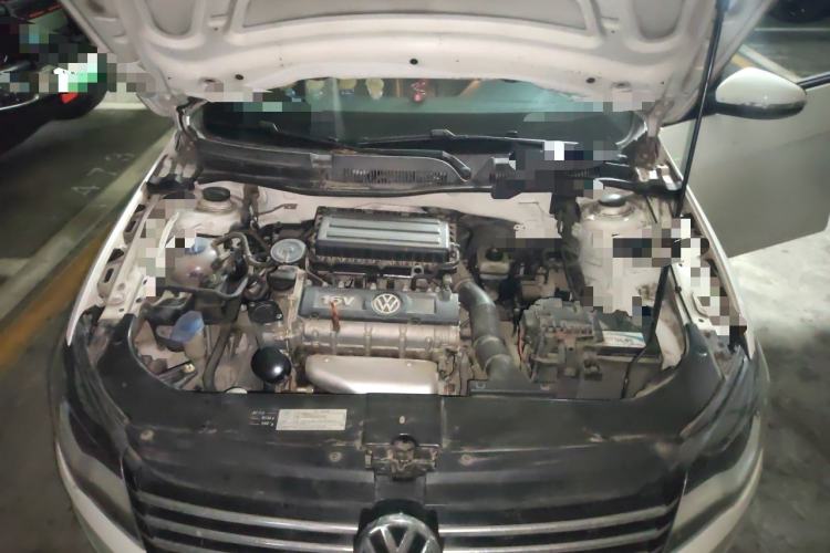 Used Volkswagen Bora 2014 1.6L Automatic Fashion Model Engine Bay