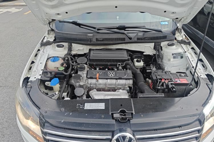 Used Volkswagen Bora 2014 1.6L Automatic Luxury Model Engine Bay