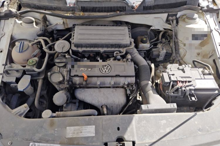 Used Volkswagen Bora 2014 1.6L Manual Comfort Model Engine Bay