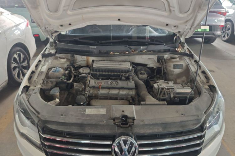 Used Volkswagen Bora 2014 1.6L Automatic Comfort Model Engine Bay