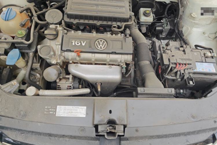 Used Volkswagen Bora 2014 1.6L Automatic Comfort Model Engine Bay
