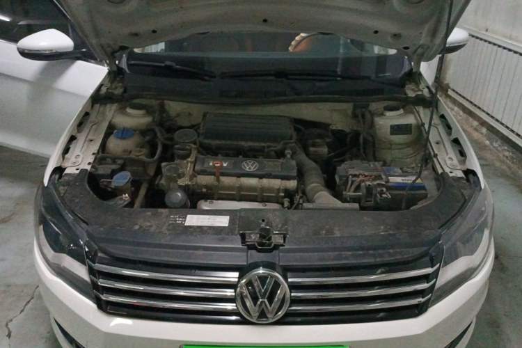 Used Volkswagen Bora 2014 1.6L Automatic Comfort Model Engine Bay