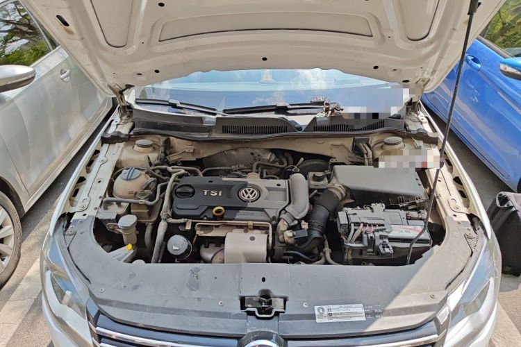 Used Volkswagen Bora 2014 1.4 TSI Manual Comfort Model Engine Bay