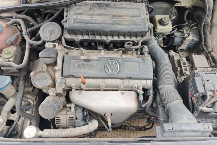 Used Volkswagen Bora 2014 1.6L Automatic Comfort Model Engine Bay