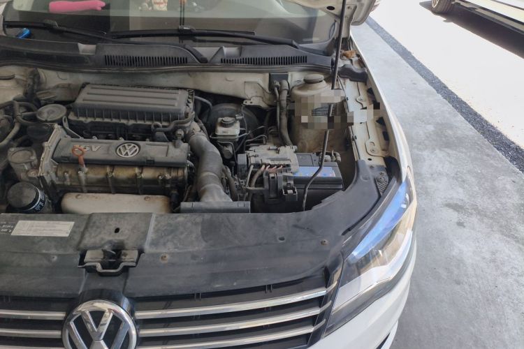 Used Volkswagen Bora 2014 1.6L Automatic Comfort Model Engine Bay Left