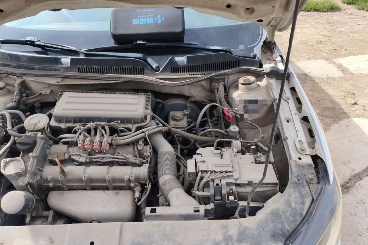 Used Volkswagen Bora 2014 1.6L Automatic Comfort Model Engine Bay Left