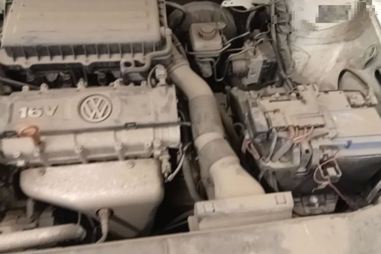 Used Volkswagen Bora 2014 1.6L Automatic Comfort Model Engine Bay Left