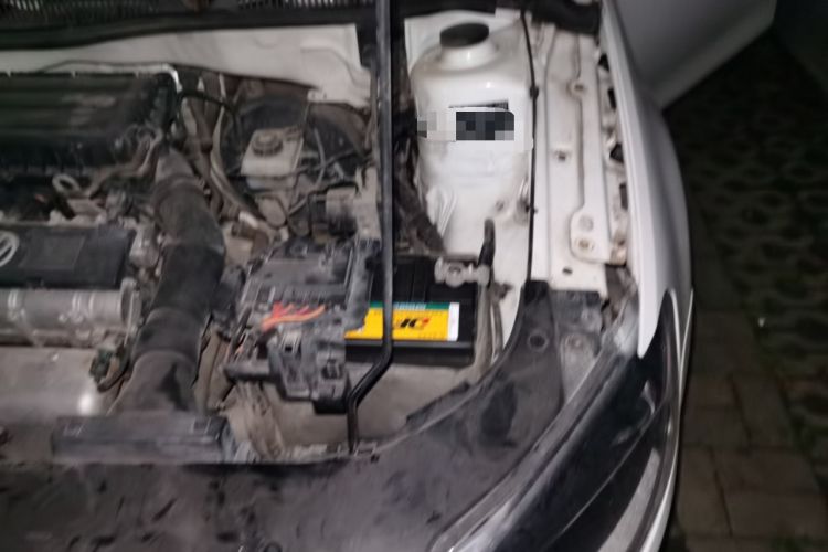 Used Volkswagen Bora 2014 1.6L Automatic Comfort Model Engine Bay Left