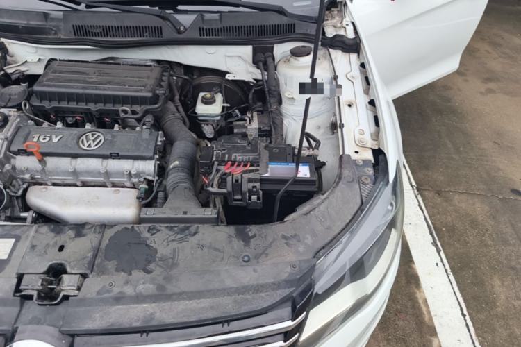 Used Volkswagen Bora 2014 1.6L Automatic Comfort Model Engine Bay Left