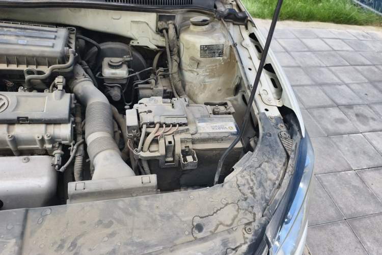 Used Volkswagen Bora 2014 1.6L Automatic Comfort Model Engine Bay Left